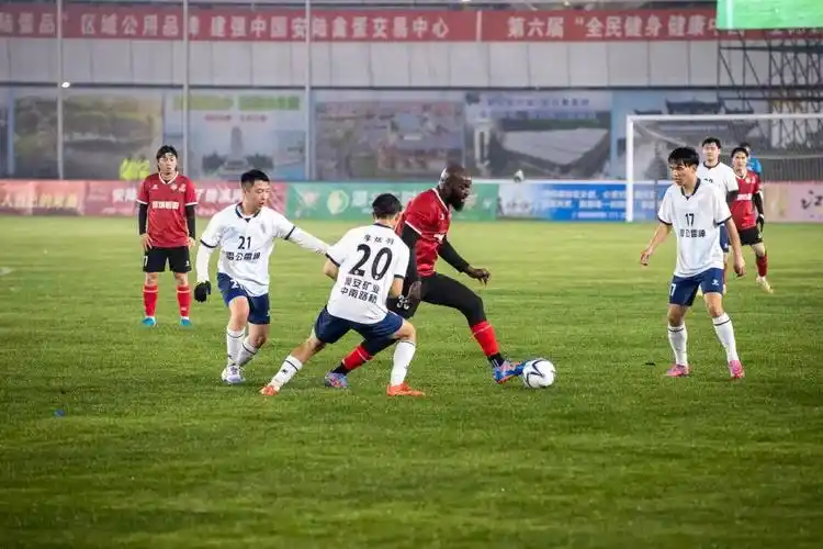 欧联杯：勒沃库森 VS 热刺